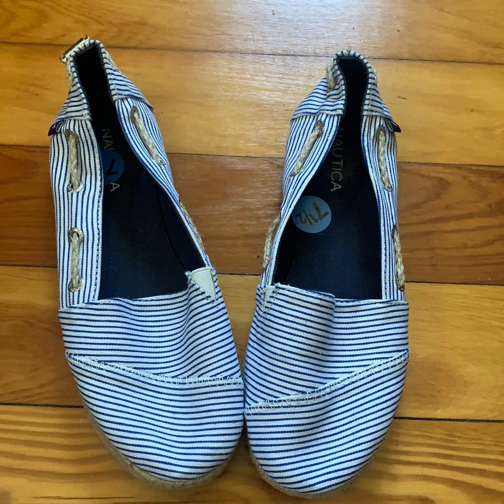 Nautica 7.5 slip on shoes